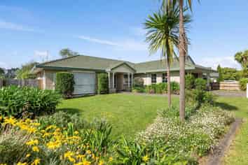 5 Frank Nobilo Drive, Golflands