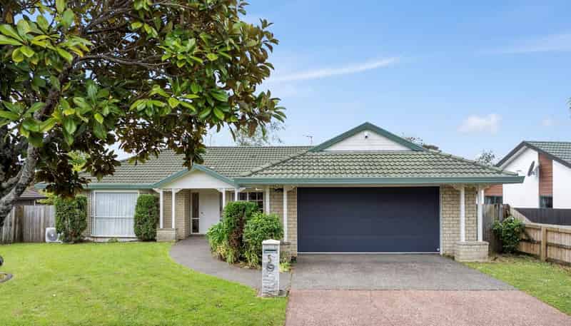 5 Frank Nobilo Drive, Golflands