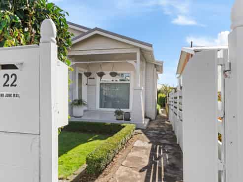 22 Bulteel Street, New Plymouth Central