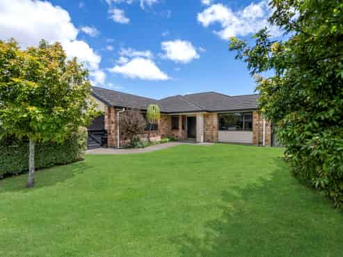 50 Constellation Avenue, Beachlands