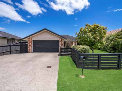 50 Constellation Avenue, Beachlands