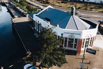 Restaurant - Vendor Wants Sold - $100k