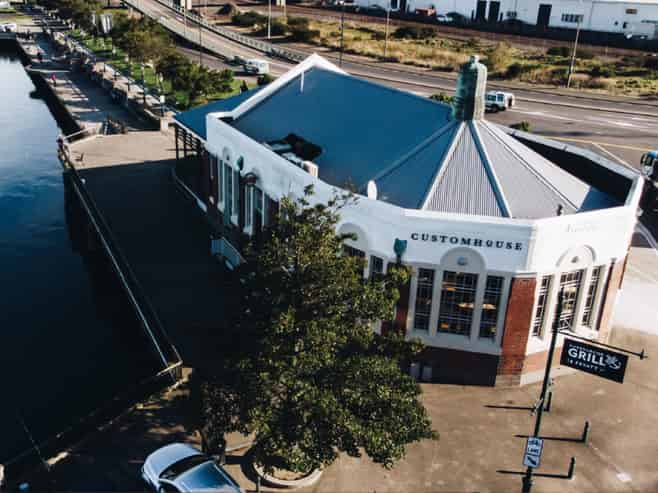 Restaurant - Vendor Wants Sold - $100k