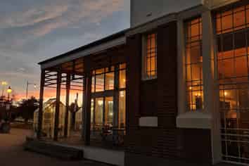 Restaurant - Vendor Wants Sold - $100k