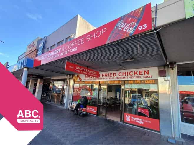 Coffee Shop & Bakery in Prime CBD Location