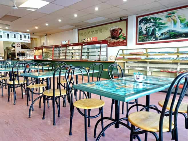 Coffee Shop & Bakery in Prime CBD Location