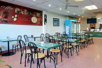 Coffee Shop & Bakery in Prime CBD Location