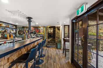 Motivated Sale: Iconic Hospitality Venue