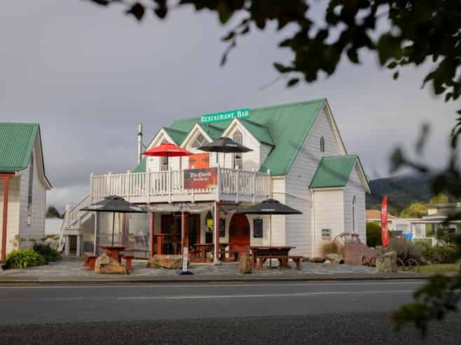 Manapouri’s only bar - rising revenue + $115k Prof