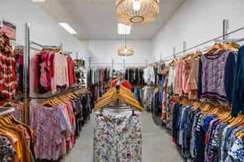 The Walk in Wardrobe, QT – Stylish & Sustainable