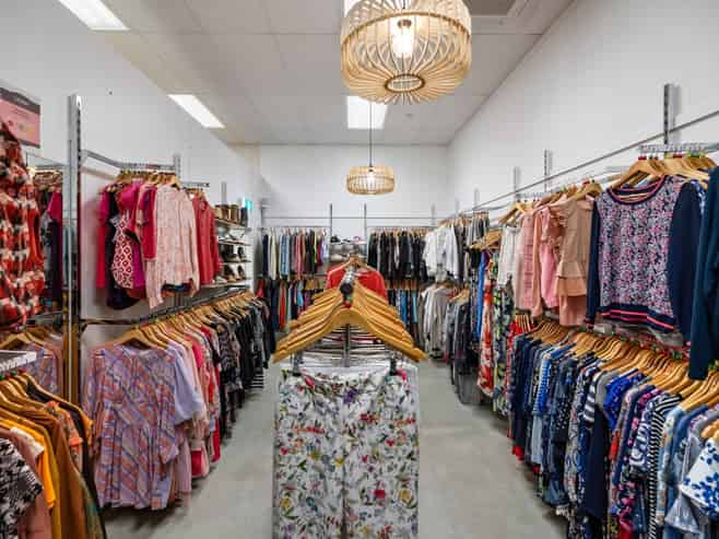 Premium fashion resale boutique - $139k earnings