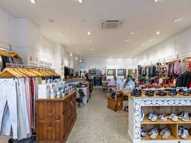 Premium fashion resale boutique - $139k earnings