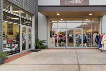 The Walk in Wardrobe, QT – Stylish & Sustainable