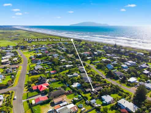 38 Dixie Street, Te Horo Beach