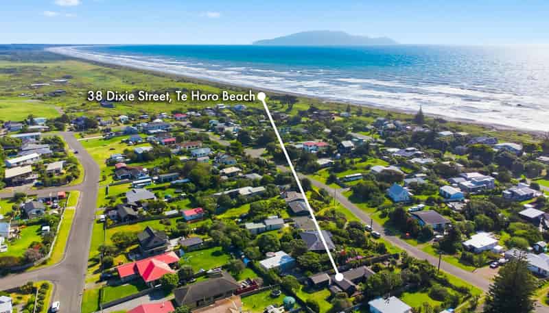 38 Dixie Street, Te Horo Beach