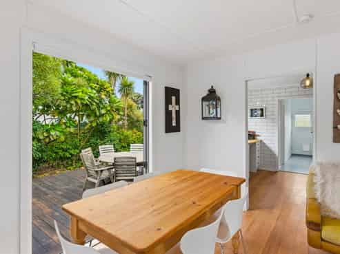 38 Dixie Street, Te Horo Beach