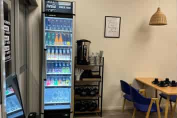 Hospitality in Hamilton Rent $576+GST-Urgent Sale!