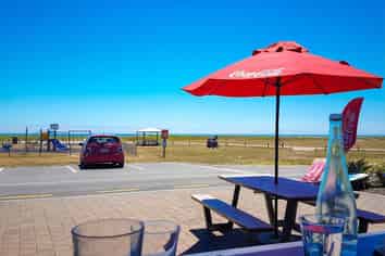 Donaldo’s Café & Bar - Proven Performer