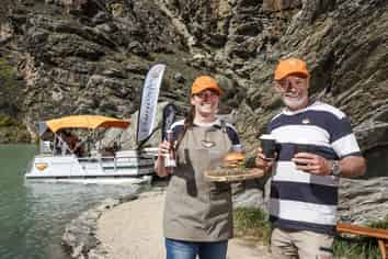 Floating café, low overheads, $153k assets