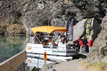 Floating café, low overheads, $153k assets