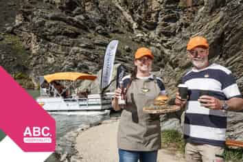 Floating café, low overheads, $153k assets