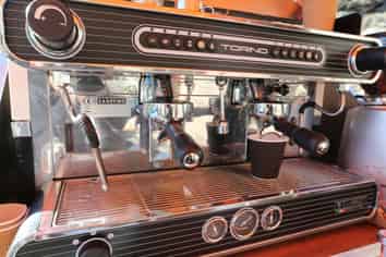 Floating café, low overheads, $153k assets