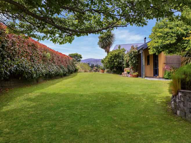 2 Bramshill Drive, Lower Shotover