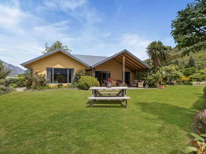 2 Bramshill Drive, Lower Shotover