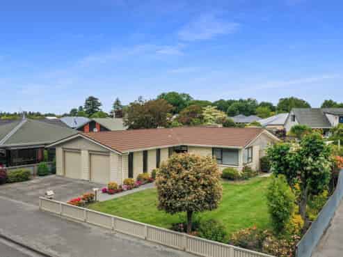 157 Middle Road, Allenton