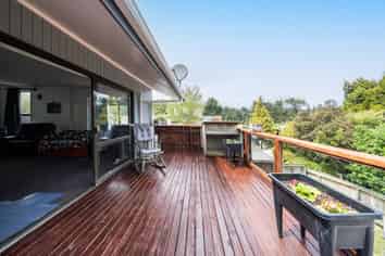 6 Serenity Grove, Maoribank