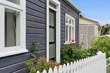 12 Hawkhurst Road, Lyttelton