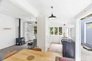 12 Hawkhurst Road, Lyttelton