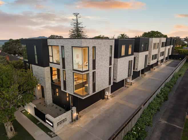 4/4 Tennyson Avenue, Takapuna