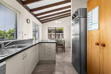 2/177 Main Road Clive, Clive