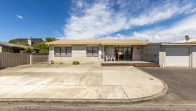 2/177 Main Road Clive, Clive