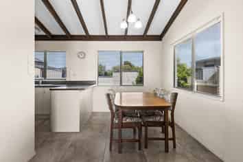 2/177 Main Road Clive, Clive