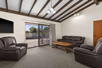 2/177 Main Road Clive, Clive