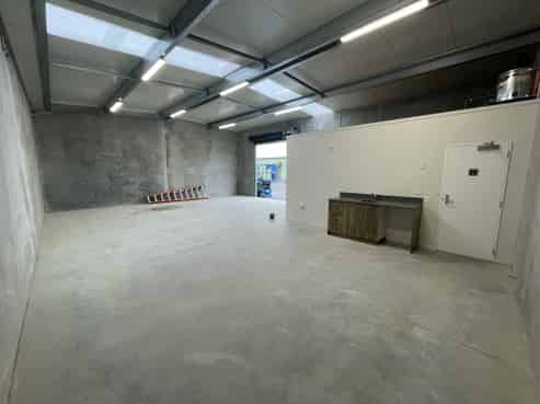 Quality warehouses with office in Rolleston