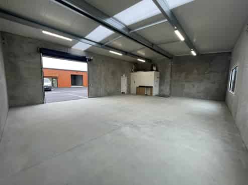Quality warehouses with office in Rolleston