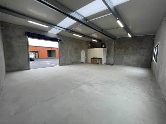 Quality warehouses with office in Rolleston