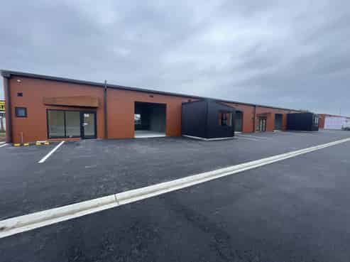 Quality warehouses with office in Rolleston