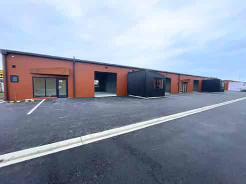 Quality warehouses with office in Rolleston