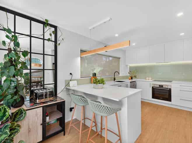 43 Ridgewood Crescent, Birkenhead