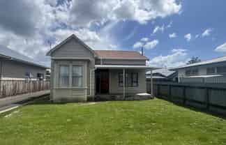 24 Hereford Street, West End