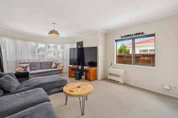 15 Corlett Street, Utuhina