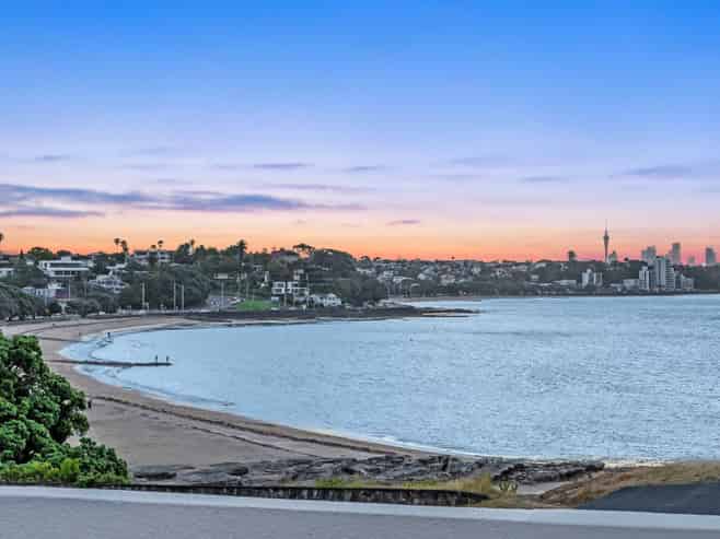 17B Cliff Road, Saint Heliers