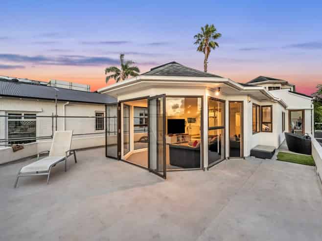 17B Cliff Road, Saint Heliers