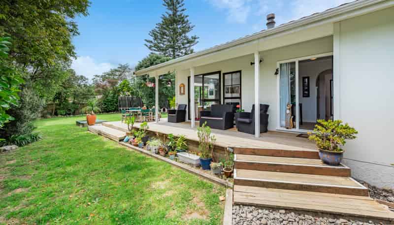 35 Oriwa Street, Waikanae