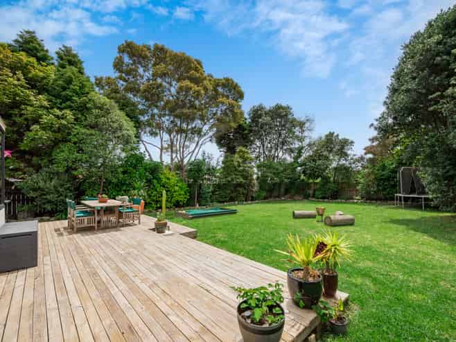 35 Oriwa Street, Waikanae