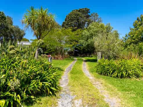 881 Whakapirau Road, Whakapirau
